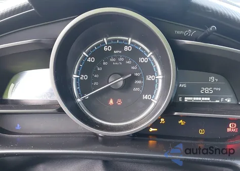 2019 Toyota Yaris L z USA, uszkodzony, nr VIN 3MYDLBYV8KY522874